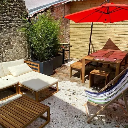 Charmante Maison De Ville Avec Patio