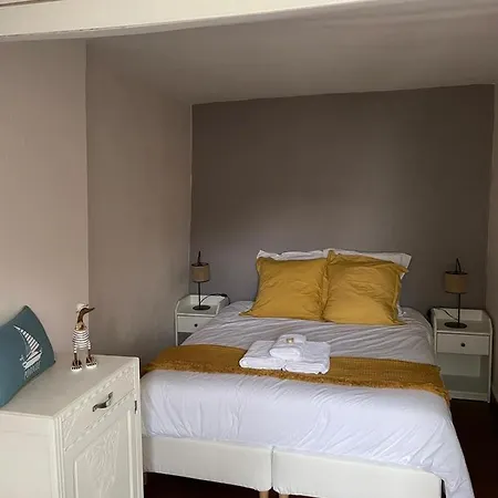 Charmante Maison De Ville Avec Patio Prázdninový dům